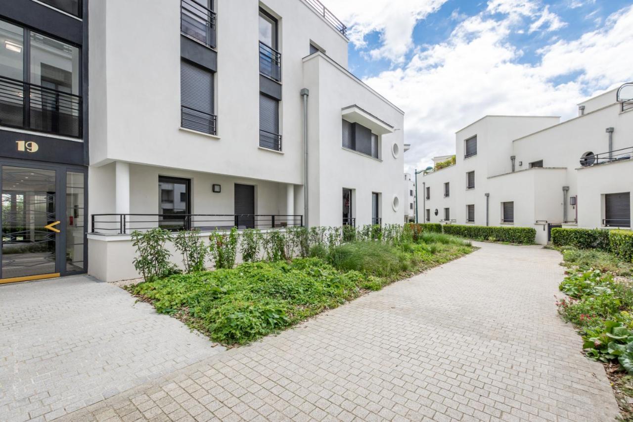 Apartment Wonderland By Plaza Chessy (Seine-et-Marne)